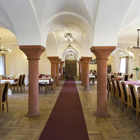 Koniuszy Hotel Srebrna Góra