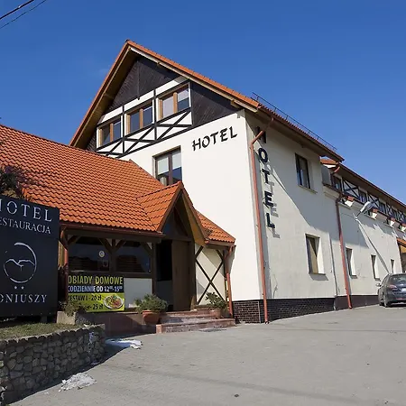 Hotel Koniuszy 2*