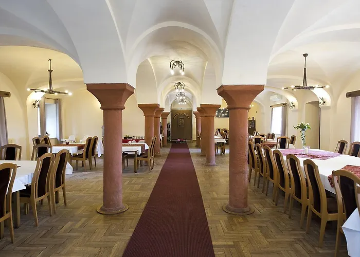 Koniuszy 酒店 Srebrna Góra